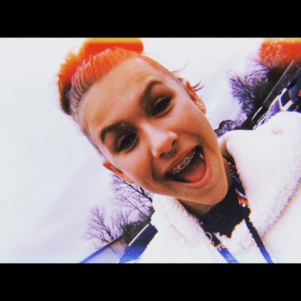 Meet your Posher, Hayley